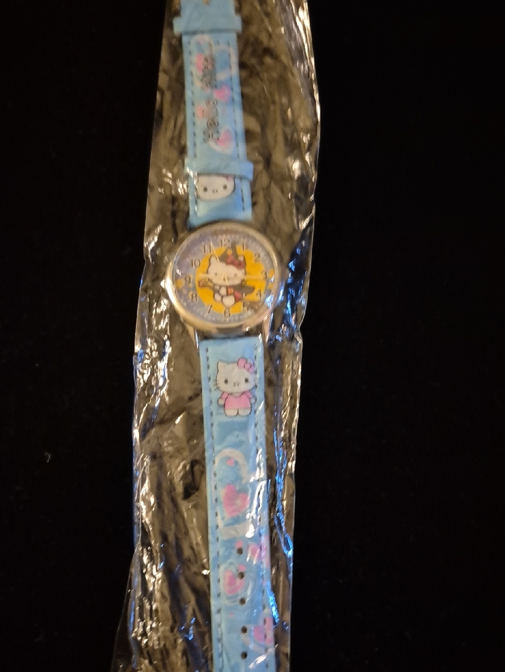 Hello Kitty Watch - Picture 2 of 3